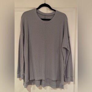 American Eagle waffle knit soft pullover light blue long sleeve. Size M.